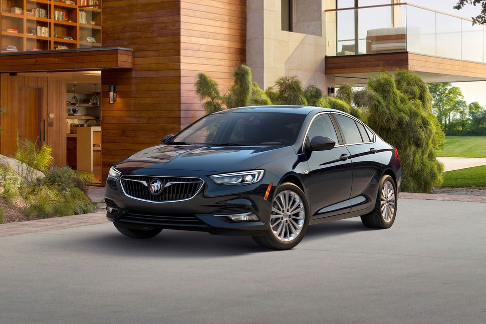 2018 Buick Regal Sportback And Tourx Everything You Ever The 2018 Buick Regal Sportback And Tourx Are Missing Something Very Important That S Been A Part Of Many Models For As Long I Can Remember