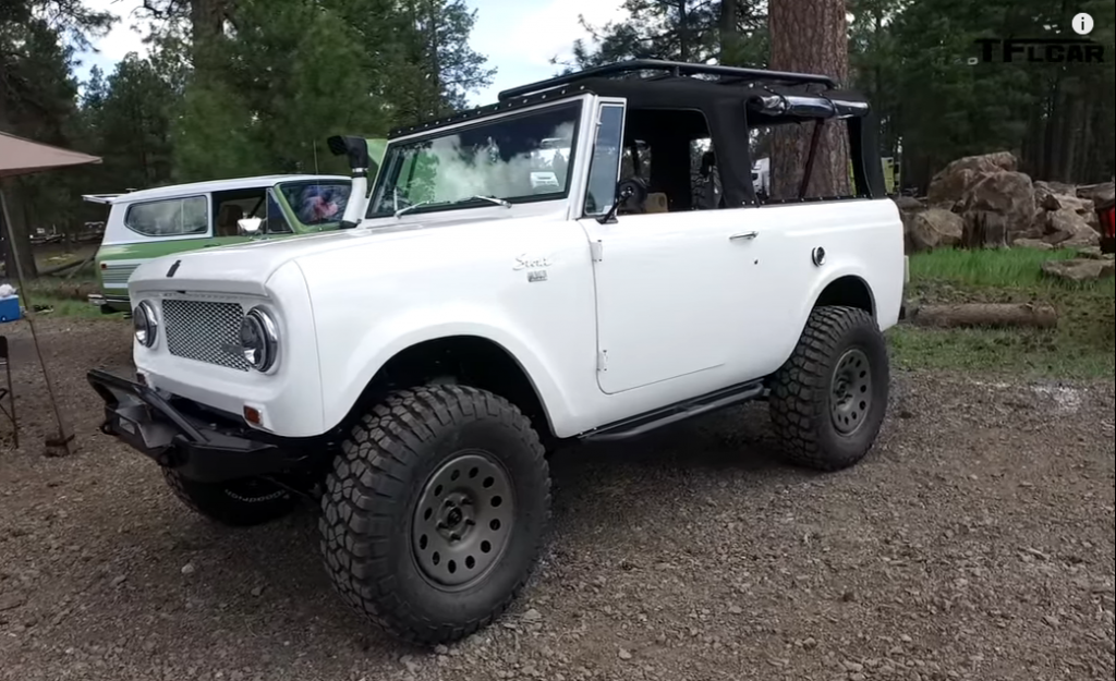 International Scout resto-mod