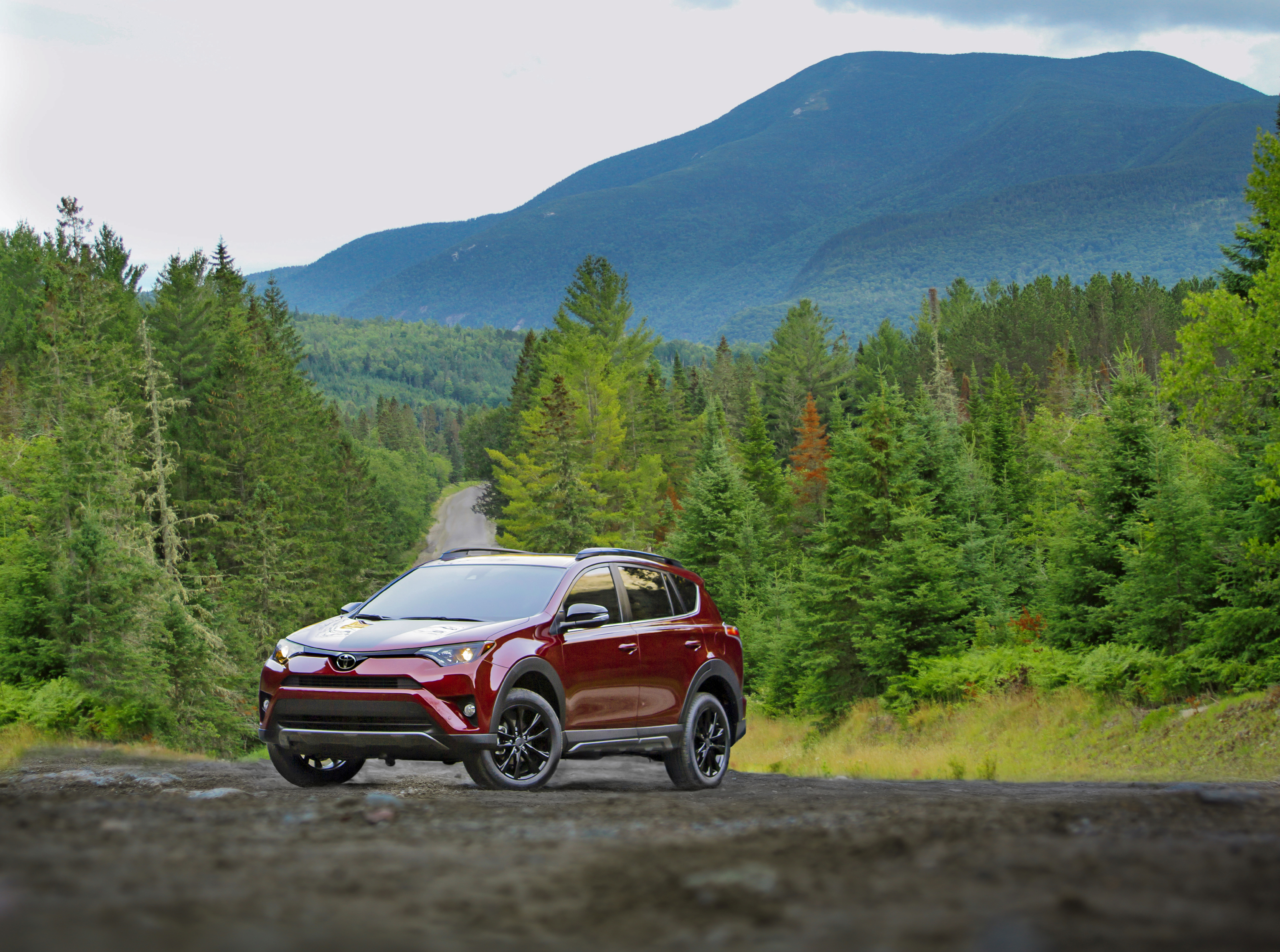What S Better Off Road The 2018 Jeep Compass Trailhawk Or The