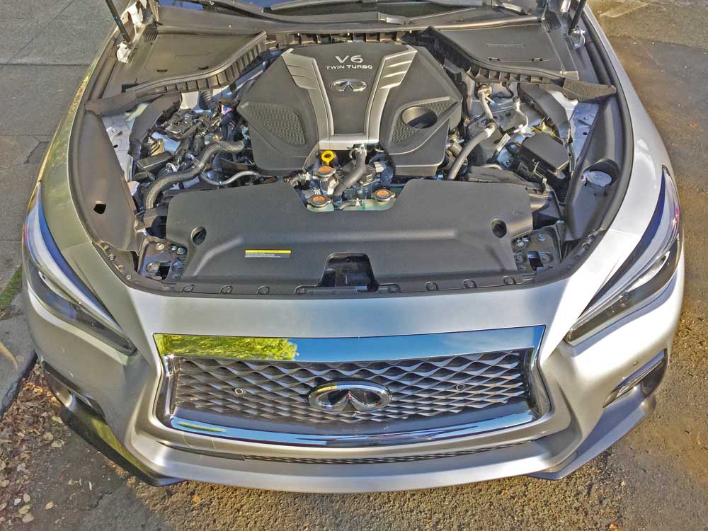 Infiniti-Q50-3.0t-Sport-Eng