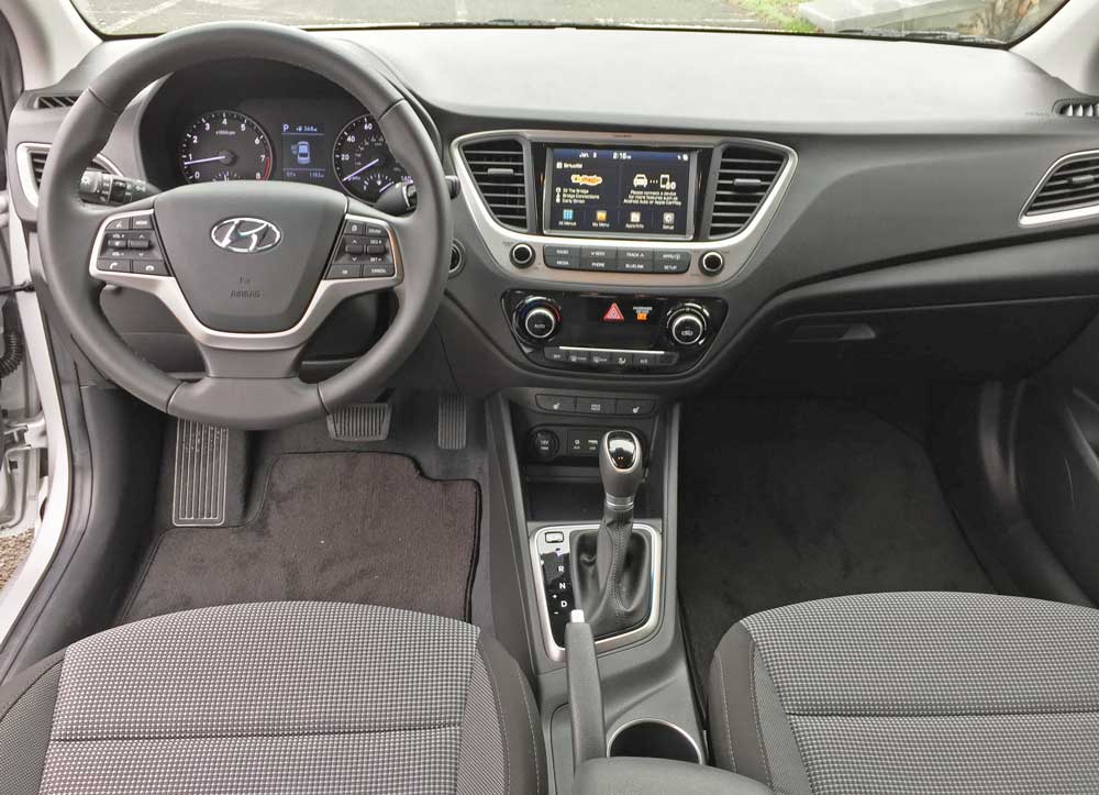 Hyundai-Accent-Limited-Dsh