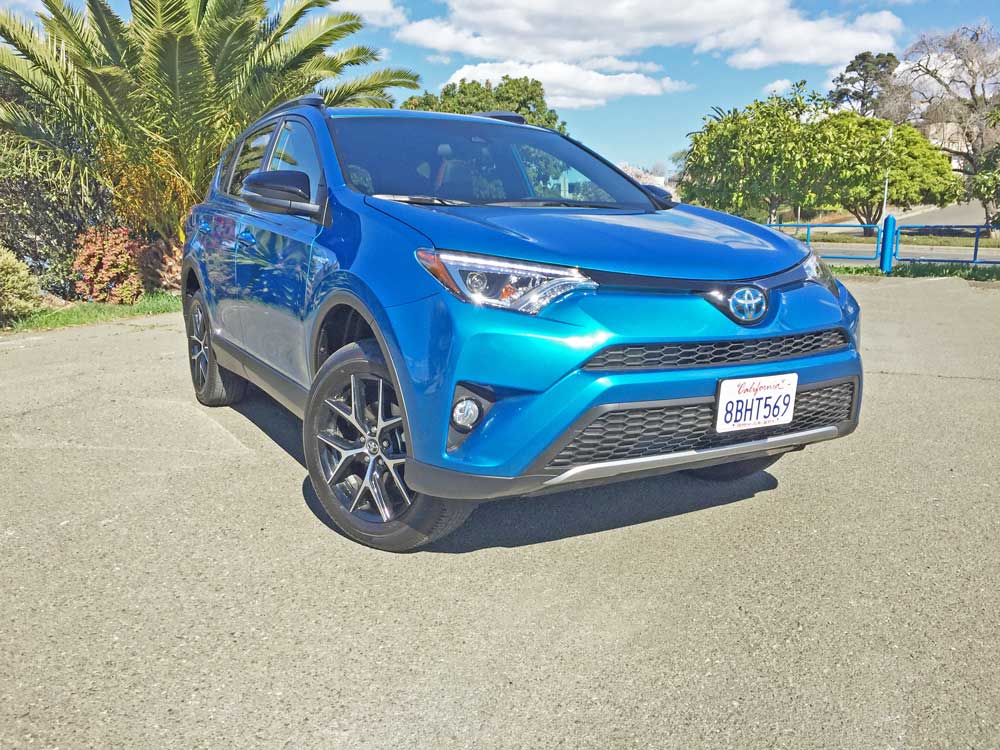 2018 Toyota RAV4 Hybrid SE
