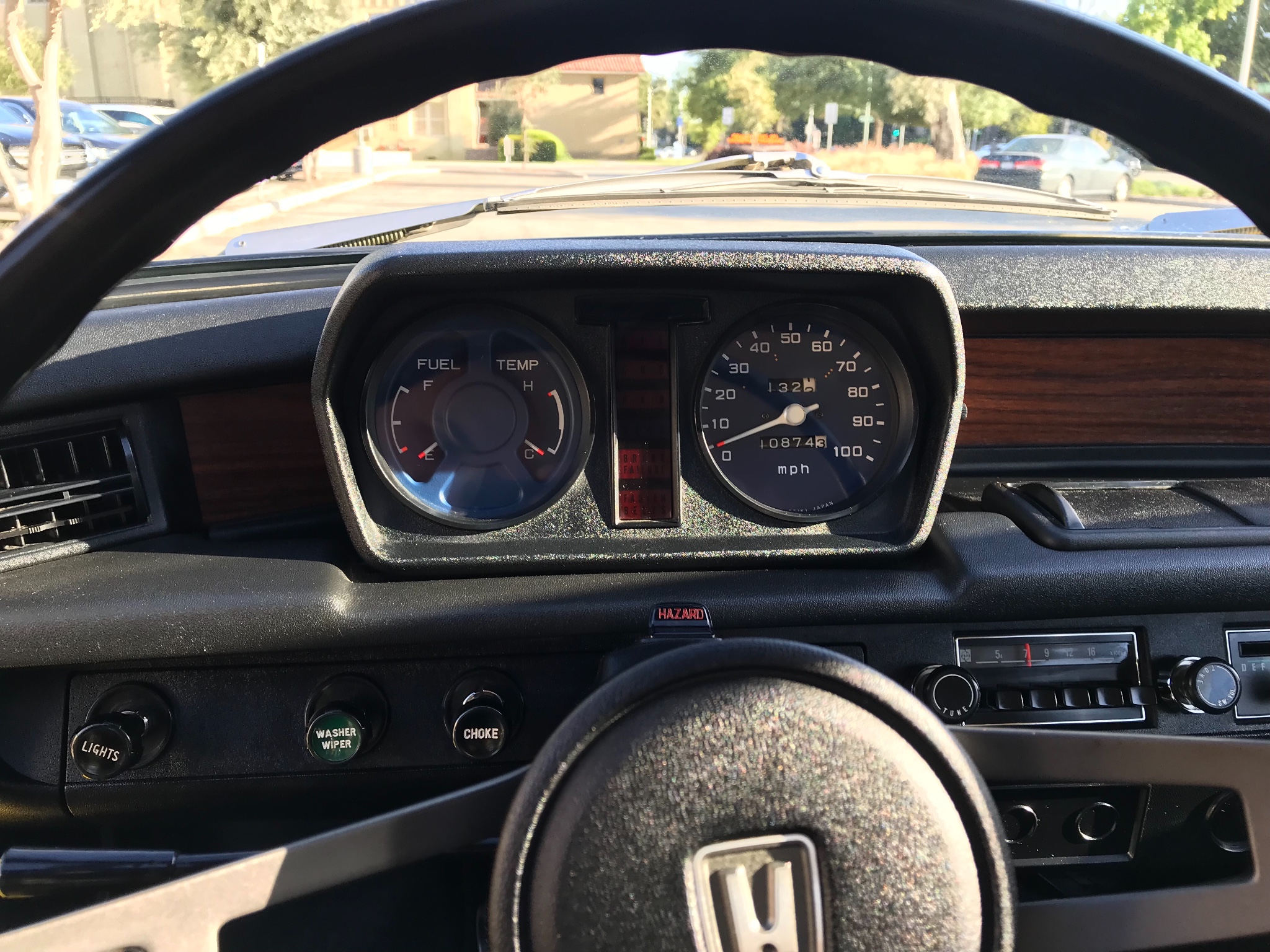 I See Your Low Mileage 1975 Honda Civic and Raise You a 2048 x 1536