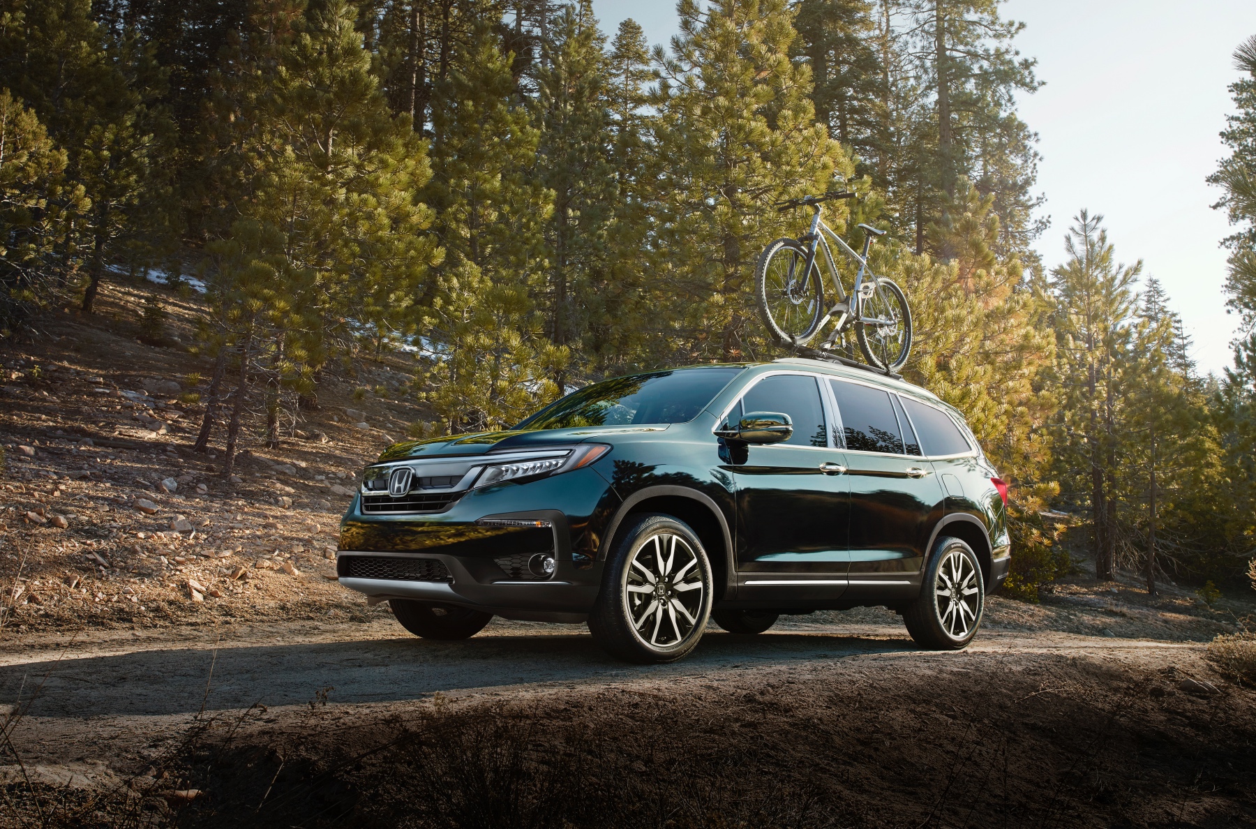 2019 Honda Pilot Gets a Slight Price Bump, New Styling and ...