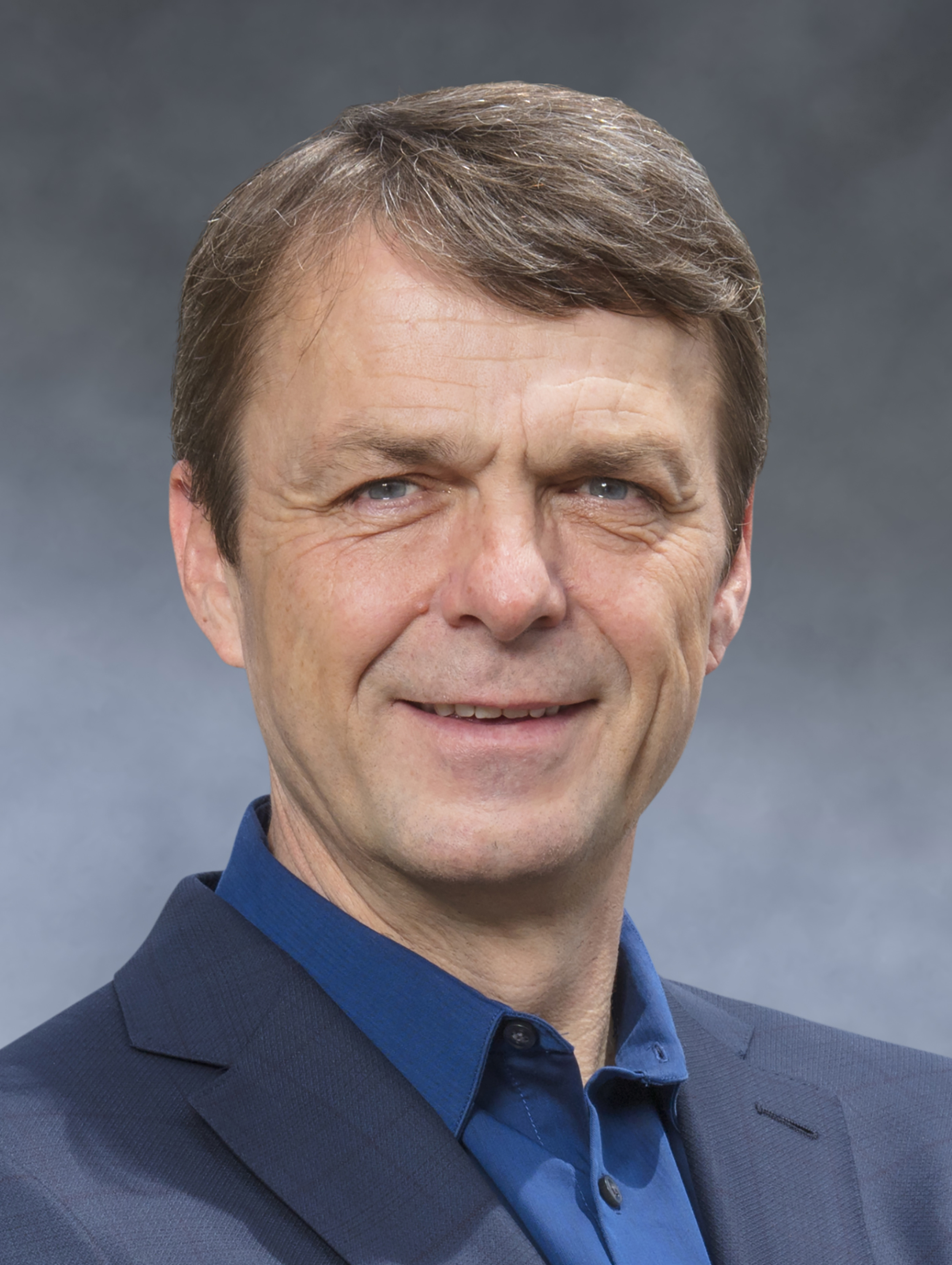 fca-picks-mike-manley-to-head-fca-replacing-sergio-marchionne