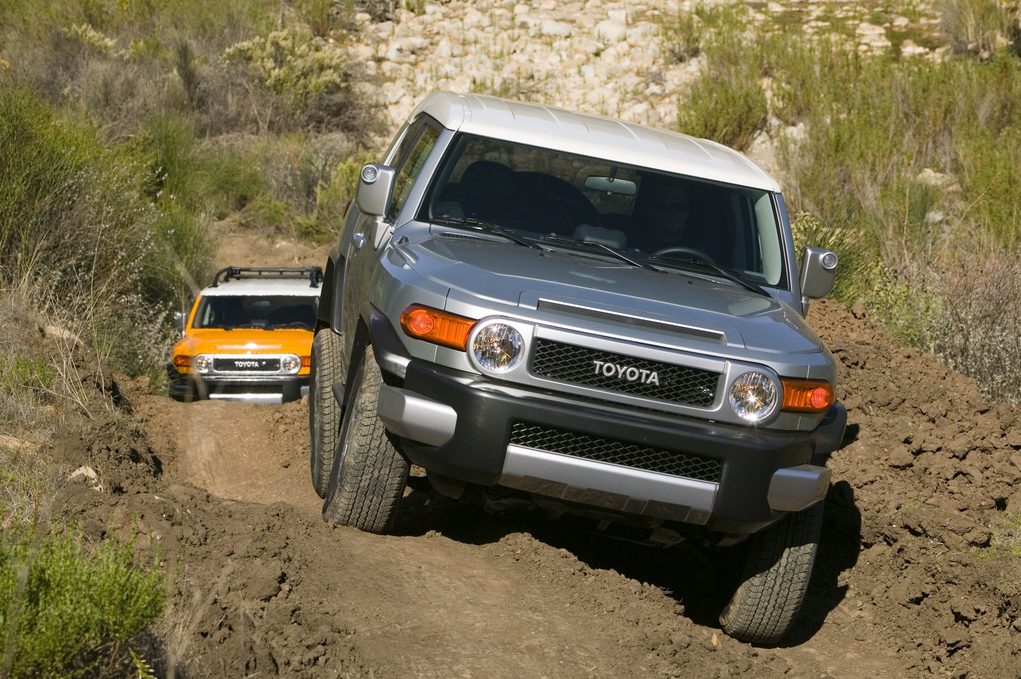 Fj Cruiser Vs 4runner For Overlanding