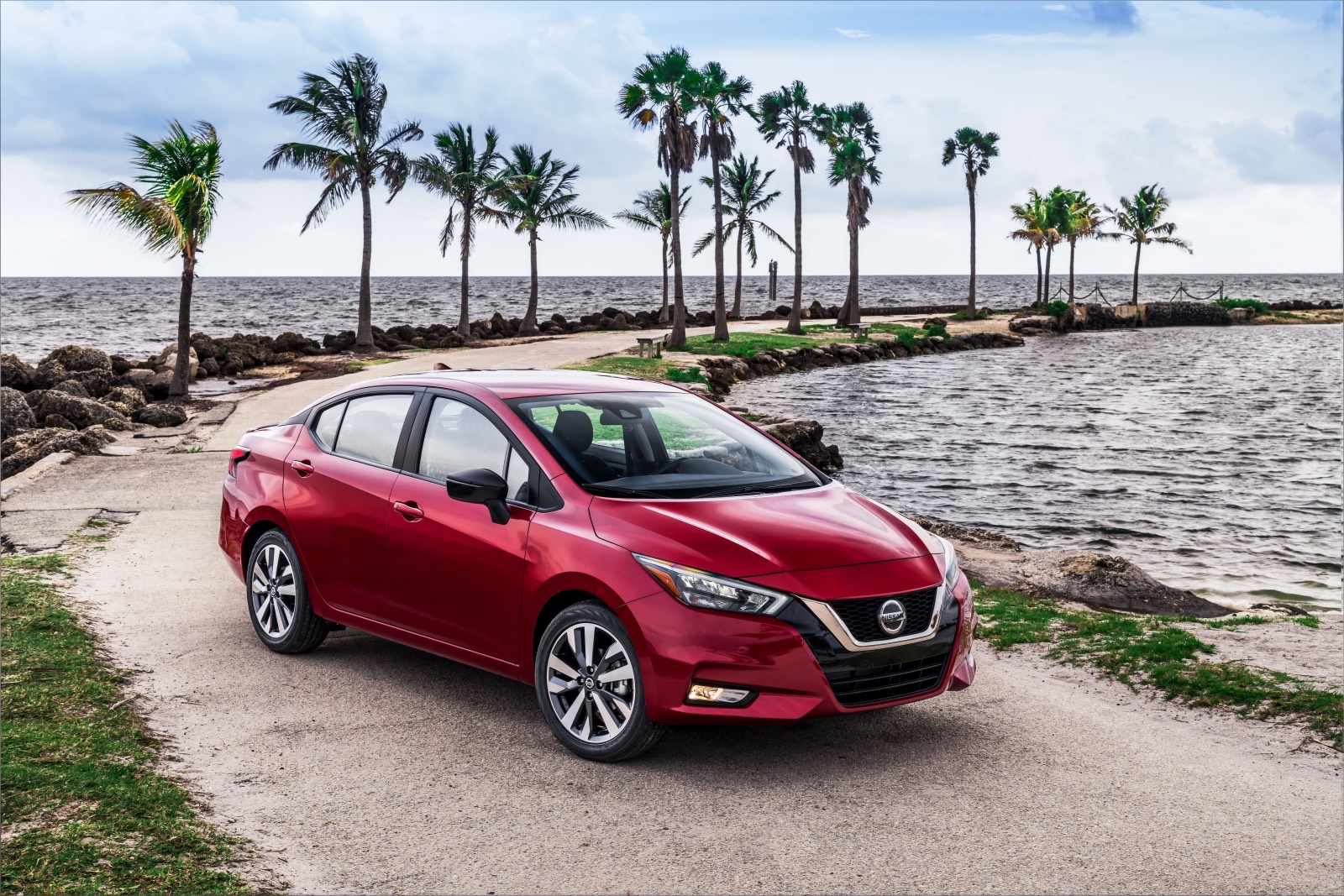 the-2020-nissan-versa-gets-a-much-needed-makeover-with-more-tech-and