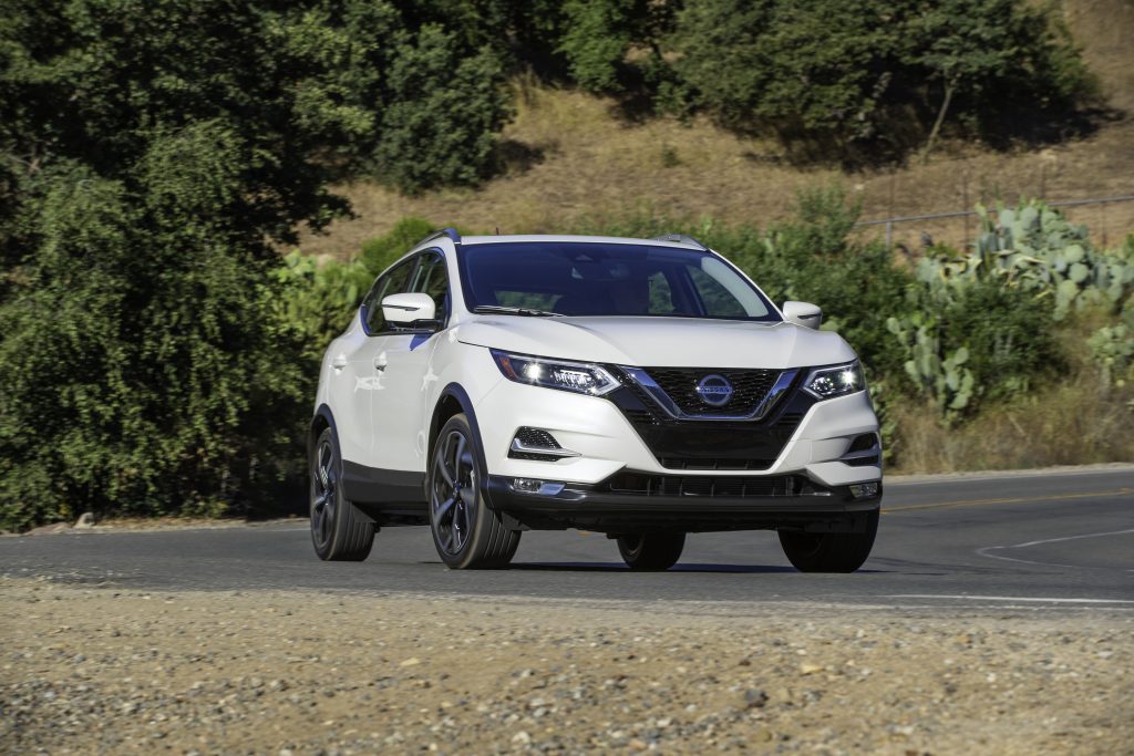 28 HQ Images 2020 Rogue Sport Review - 2020 Nissan Rogue Sport Photos and Info: The Small SUV ...