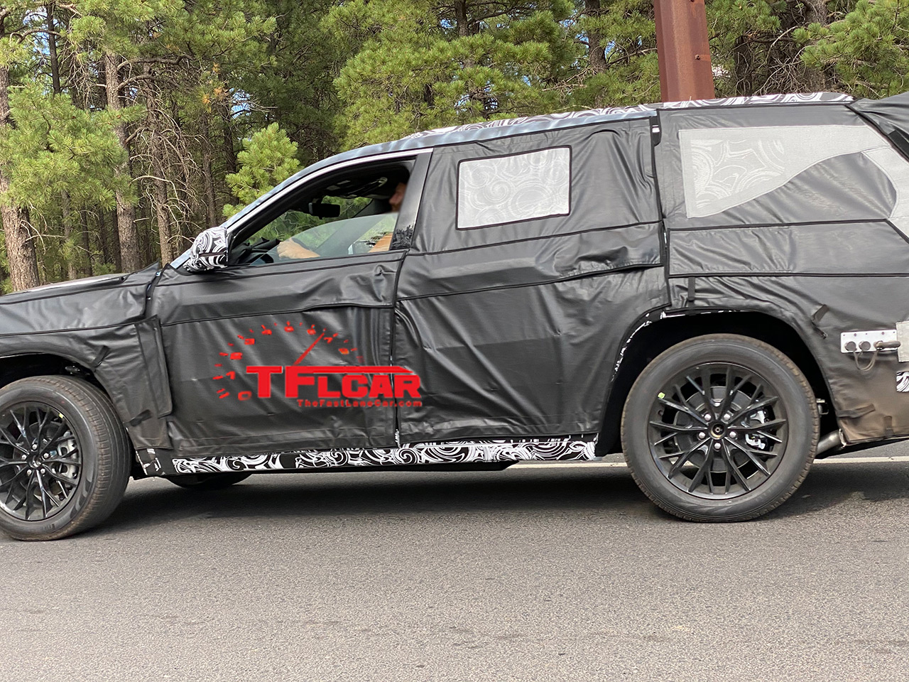 2021 - [Jeep] Grand Cherokee  - Page 2 Jeep-gc-spied-1